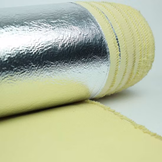 Tissu PARA-Aramid résistant au feu à haute température Isolation thermique du bras mécanique Tissu Kevlar revêtu d'aluminium pour la fonte et la fonderie