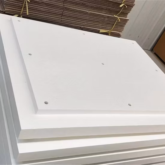 Matériau de construction de panneau de fibre de céramique d'isolation résistant à la chaleur de laboratoire pour la chambre de four à moufle